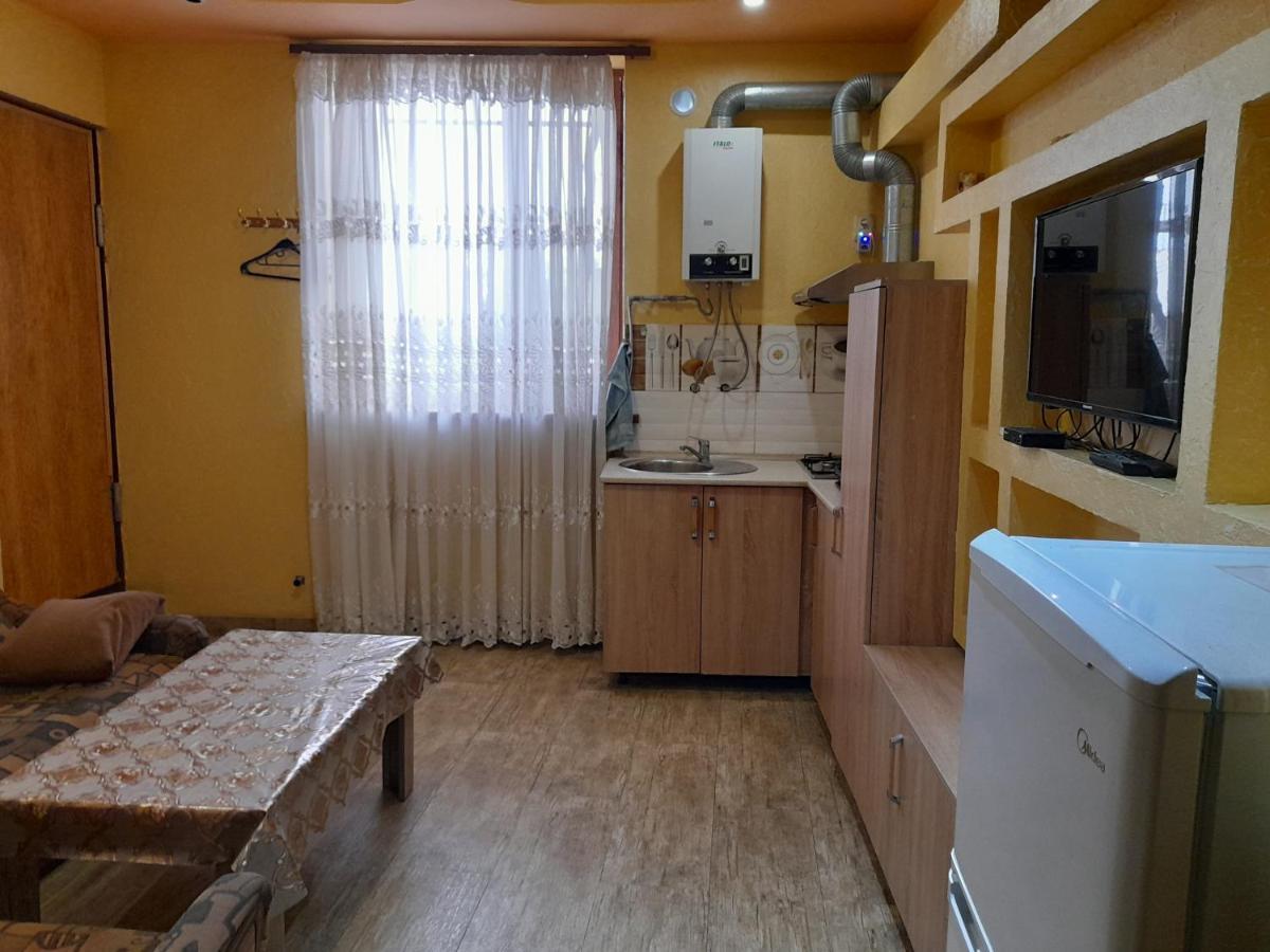 Guest House In Center Erywań Zewnętrze zdjęcie
