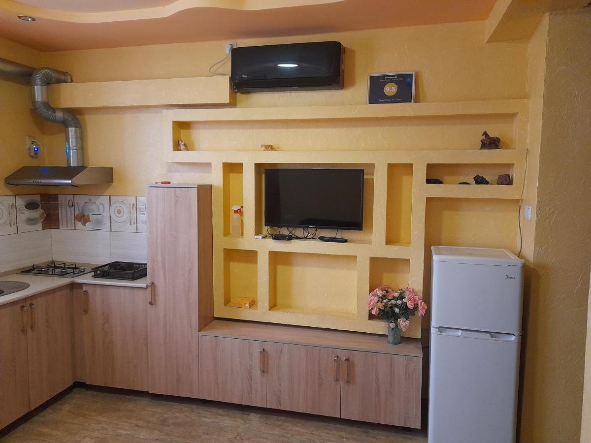 Guest House In Center Erywań Zewnętrze zdjęcie